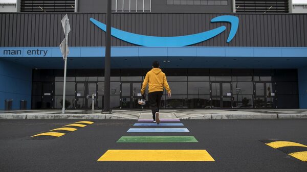 Amazon ordena que funcionários se mudem para Seattle e outras cidades, dizem fontes Amazon ordena que funcionários se mudem para Seattle e outras cidades, dizem fontes