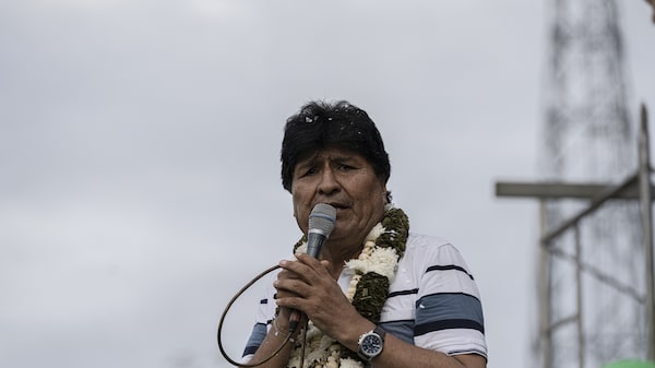 Fiscalía de Bolivia ordena la detención de Evo Morales por los bloqueos en carreteras Fiscalía de Bolivia ordena la detención de Evo Morales por los bloqueos en carreteras