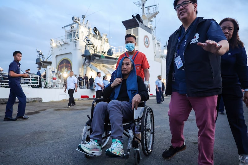 En junio de 2008, más de 800 personas murieron después de que el M/V Princess of the Stars volcara mientras el tifón Fengshen. En junio de 2008, más de 800 personas murieron después de que el M/V Princess of the Stars volcara mientras el tifón Fengshen.