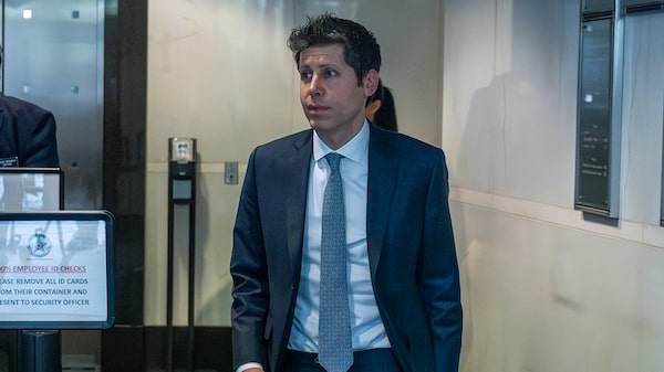 Sam Altman dice que se sintió “incómodo” con la ambición de control de Musk sobre OpenAI Sam Altman dice que se sintió “incómodo” con la ambición de control de Musk sobre OpenAI