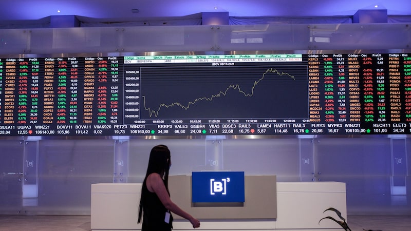 Ibovespa cai em dia de otimismo com tech nos EUA; dólar opera estável a R$ 5,17 Ibovespa cai em dia de otimismo com tech nos EUA; dólar opera estável a R$ 5,17