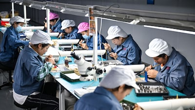 China estabelece menor meta de crescimento desde 1991 e reconhece limites da economia China estabelece menor meta de crescimento desde 1991 e reconhece limites da economia