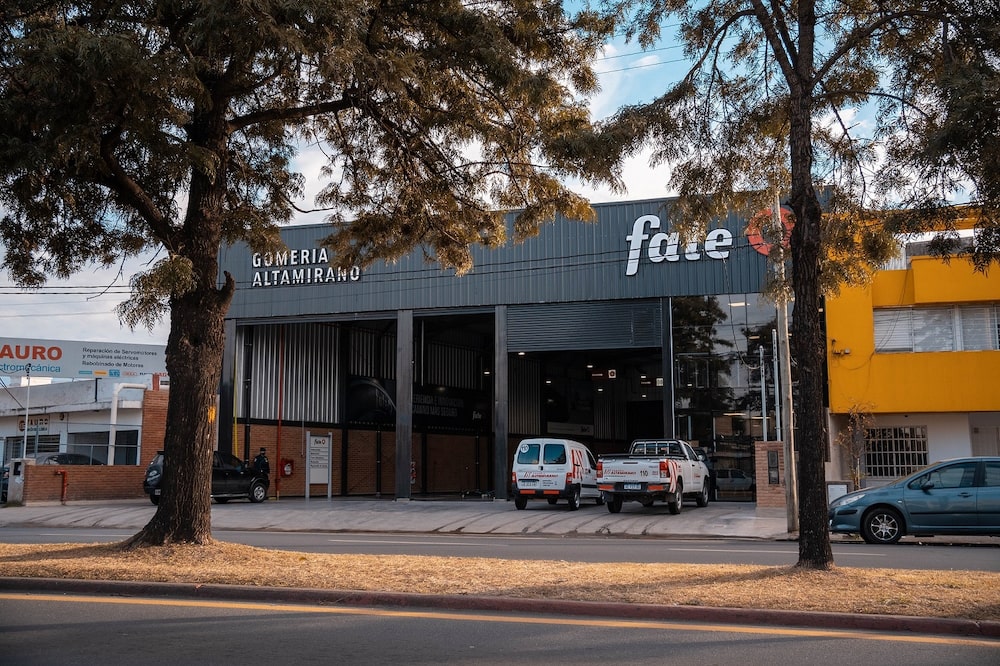 Gomería Altamirano, agente oficial Fate, en Córdoba. Gomería Altamirano, agente oficial Fate, en Córdoba.