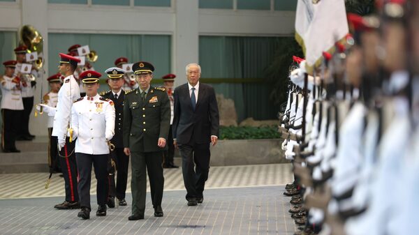 EE.UU. y China estrechan manos, pero fallan en frenar el miedo a un conflicto en Asia EE.UU. y China estrechan manos, pero fallan en frenar el miedo a un conflicto en Asia