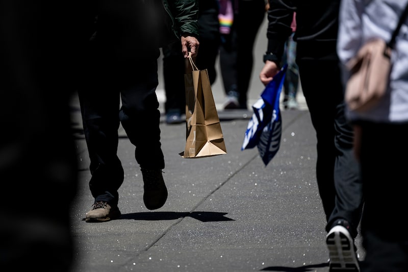 US Retail Sales Drop For Second Month As Tariff Anxiety Sets In US Retail Sales Drop For Second Month As Tariff Anxiety Sets In