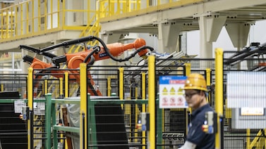 Da fábrica de chips à cidade em crise: como a IA aprofunda a divisão econômica da China Da fábrica de chips à cidade em crise: como a IA aprofunda a divisão econômica da China