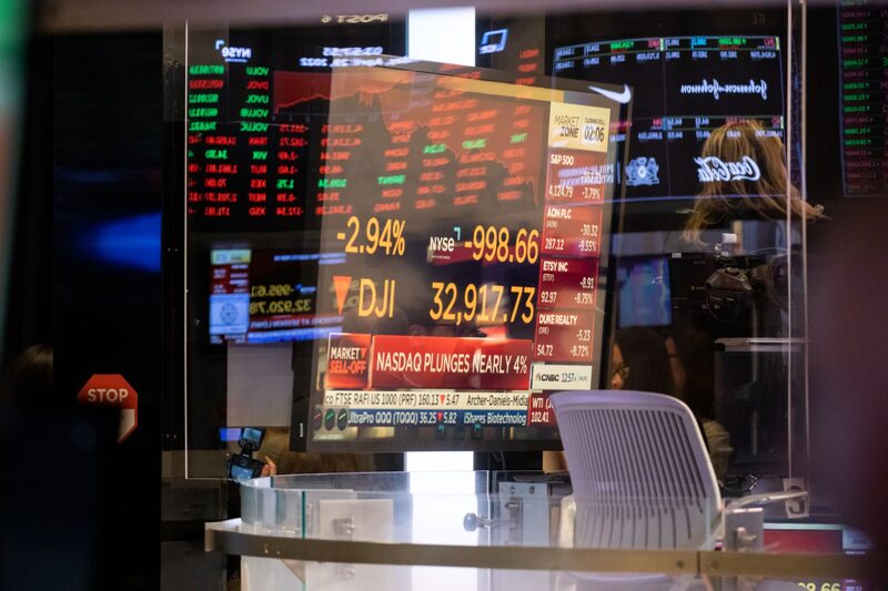 SPX alerta para recessão iminente: desaceleração econômica acontece diante de alta dos juros para conter a inflação SPX alerta para recessão iminente: desaceleração econômica acontece diante de alta dos juros para conter a inflação