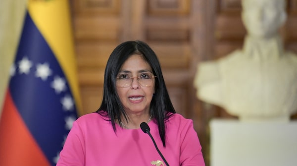 Rodríguez, líder interina da Venezuela, convida os EUA para cooperar com o seu país Rodríguez, líder interina da Venezuela, convida os EUA para cooperar com o seu país