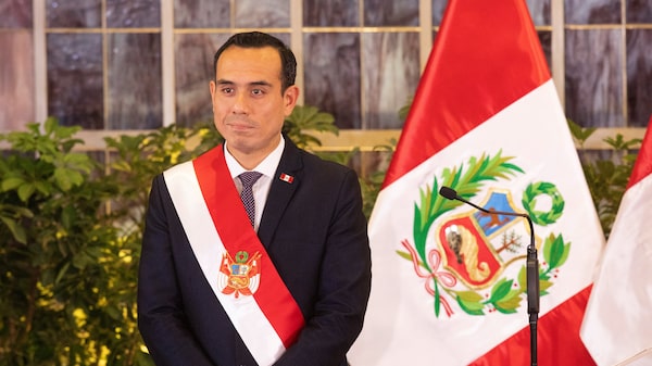 Legisladores en Perú presentan mociones para destituir al presidente interino José Jerí Legisladores en Perú presentan mociones para destituir al presidente interino José Jerí