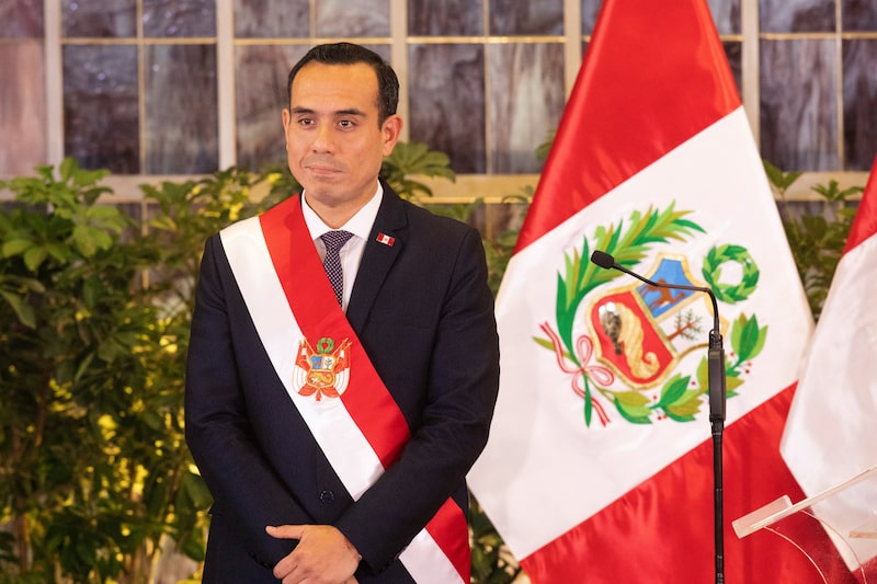 Masivas protestas ponen a prueba el apoyo al nuevo presidente de Perú, José Jerí. Masivas protestas ponen a prueba el apoyo al nuevo presidente de Perú, José Jerí.