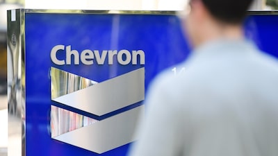 Chevron exige a Ecuador US$224 millones por disputa legal sobre contaminación en la Amazonía Chevron exige a Ecuador US$224 millones por disputa legal sobre contaminación en la Amazonía