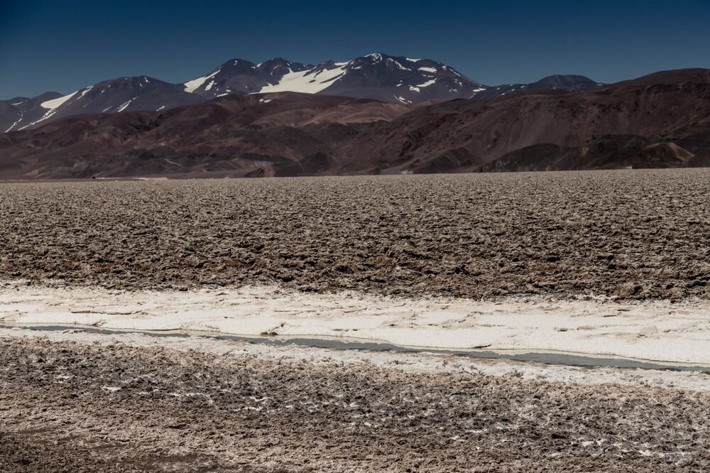 Tomar una participación de aproximadamente el 15% en la división daría a un inversor una exposición directa a los activos de litio. Tomar una participación de aproximadamente el 15% en la división daría a un inversor una exposición directa a los activos de litio.