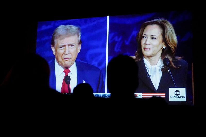 Donald Trump e Kamala Harris durante debate, em 10 de setembro.Fotógrafo: Allison Joyce/Bloomberg Donald Trump e Kamala Harris durante debate, em 10 de setembro.Fotógrafo: Allison Joyce/Bloomberg