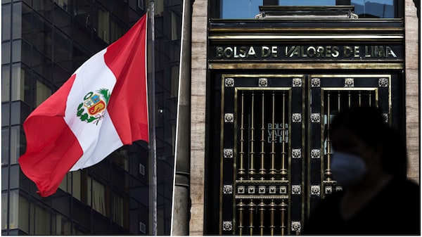 Bolsa de Perú es arrastrada por acciones mineras ante caída del precio del cobre Bolsa de Perú es arrastrada por acciones mineras ante caída del precio del cobre