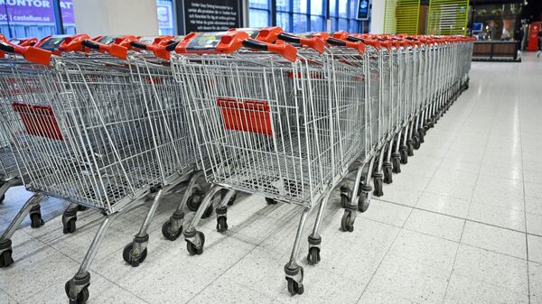 Tras caída de Justo & Bueno, ¿cómo les va a tiendas de descuento y qué tanto les compran? Tras caída de Justo & Bueno, ¿cómo les va a tiendas de descuento y qué tanto les compran?