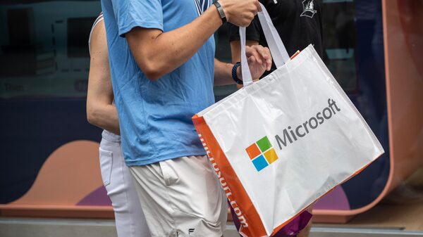 Microsoft supera a Apple como la acción más valiosa del mundo Microsoft supera a Apple como la acción más valiosa del mundo