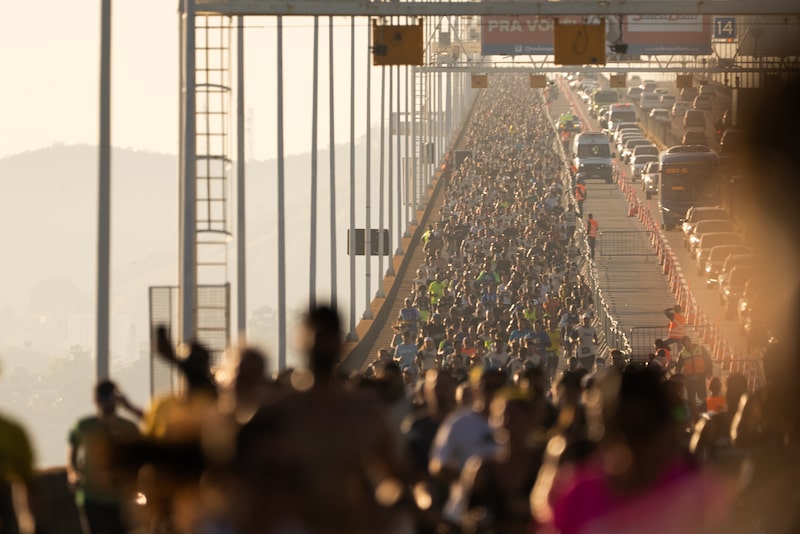 A corrida do 3 de agosto marcou o retorno do Desafio da Ponte, que tinha sido realizado pela última vez em 2013. Criada em 1981, a prova que cruza a construção que une as duas cidades, nunca se fixou no calendário. Agora, encara uma nova tentativa A corrida do 3 de agosto marcou o retorno do Desafio da Ponte, que tinha sido realizado pela última vez em 2013. Criada em 1981, a prova que cruza a construção que une as duas cidades, nunca se fixou no calendário. Agora, encara uma nova tentativa