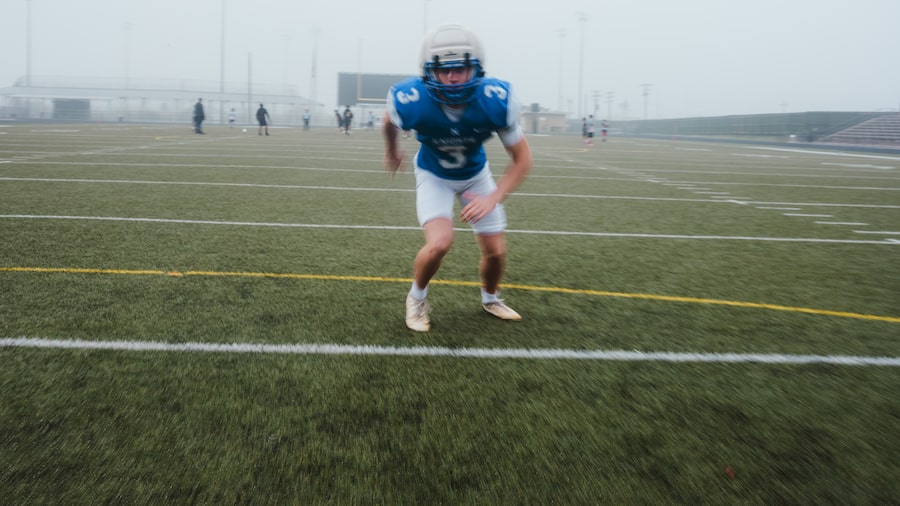 Fundas para cascos se extienden en el fútbol americano escolar ante preocupación por lesiones Fundas para cascos se extienden en el fútbol americano escolar ante preocupación por lesiones