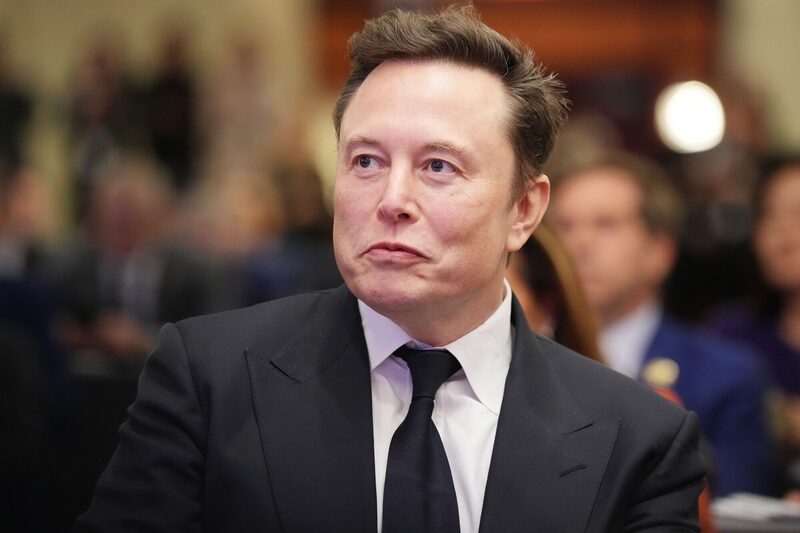 'Nós tentaremos chegar a US$ 2 trilhões. Acho que esse é o melhor resultado possível', disse Musk (Foto: Andrew Harnik/Bloomberg) 'Nós tentaremos chegar a US$ 2 trilhões. Acho que esse é o melhor resultado possível', disse Musk (Foto: Andrew Harnik/Bloomberg)