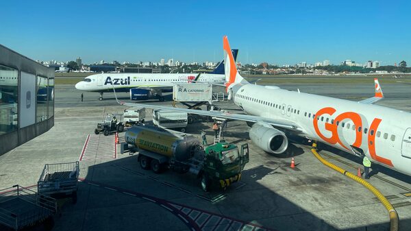 Gol e Azul encerram tratativas de fusão e citam mudança de cenário do setor aéreo Gol e Azul encerram tratativas de fusão e citam mudança de cenário do setor aéreo
