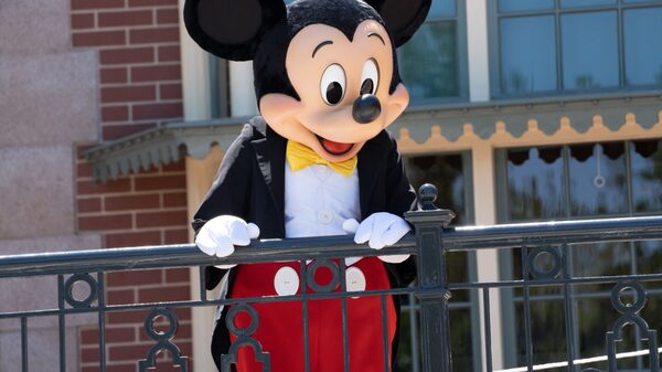 Vai ter fila para renovar visto dos EUA? Trade turístico discute opções Vai ter fila para renovar visto dos EUA? Trade turístico discute opções