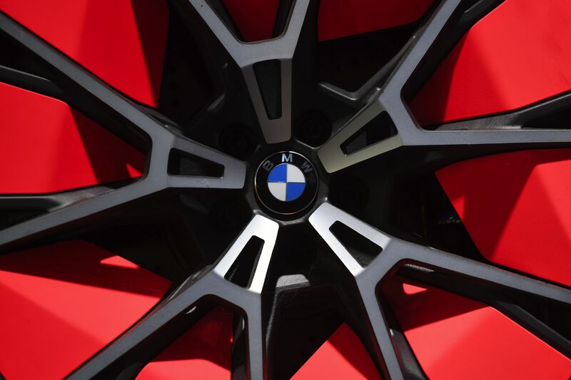 El desplome de China está afectando a la demanda de automóviles, relojes y ropa de diseño. El desplome de China está afectando a la demanda de automóviles, relojes y ropa de diseño.