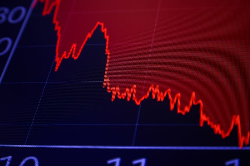 An S&P 500 chart during the Evommune Inc. initial public offering (IPO) at the New York Stock Exchange (NYSE) in New York, US, on Thursday, Nov. 6, 2025. Evommune Inc. shares opened 7.8% higher after the biotechnology company targeting chronic inflammatory diseases raised $150 million in an initial public offering. Photographer: Michael Nagle/Bloomberg An S&P 500 chart during the Evommune Inc. initial public offering (IPO) at the New York Stock Exchange (NYSE) in New York, US, on Thursday, Nov. 6, 2025. Evommune Inc. shares opened 7.8% higher after the biotechnology company targeting chronic inflammatory diseases raised $150 million in an initial public offering. Photographer: Michael Nagle/Bloomberg