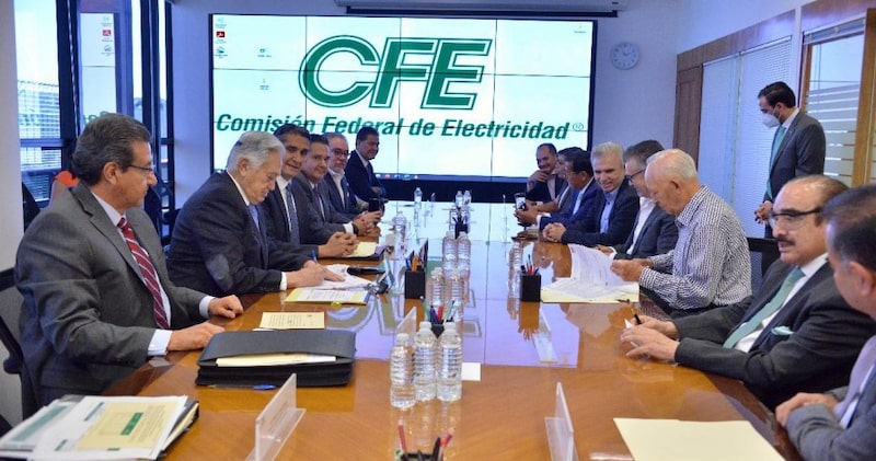 Directivos de la empresa estatal CFE durante una reunión en sus oficinas en la Ciudad de México (Foto: CFE) Directivos de la empresa estatal CFE durante una reunión en sus oficinas en la Ciudad de México (Foto: CFE)