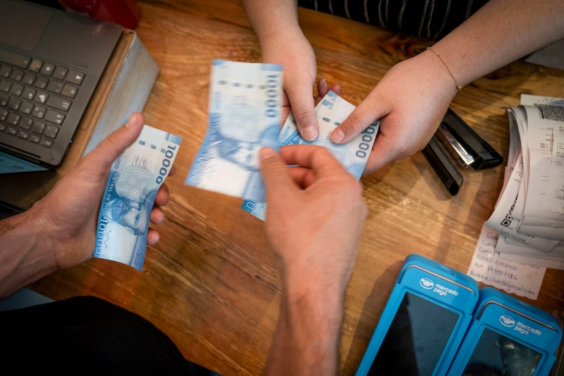 Los bonos en pesos chilenos se enfrentan a nuevas presiones si el estrecho de Ormuz permanece cerrado Los bonos en pesos chilenos se enfrentan a nuevas presiones si el estrecho de Ormuz permanece cerrado