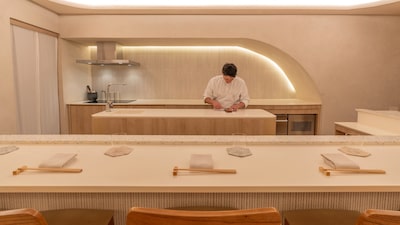 Ecossistema do luxo: a estratégia do Kanoe com sushi para 8 clientes e menu de R$ 1.400 Ecossistema do luxo: a estratégia do Kanoe com sushi para 8 clientes e menu de R$ 1.400