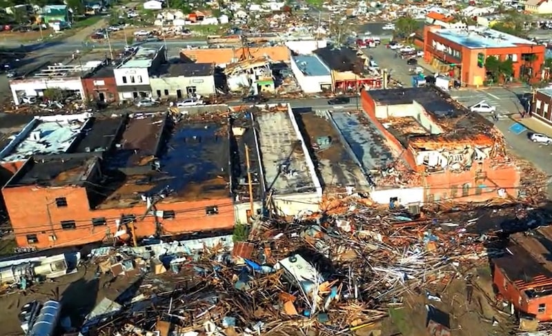 Una panorámica muestra el daño que dejó el tornado del jueves 15 de junio. Una panorámica muestra el daño que dejó el tornado del jueves 15 de junio.