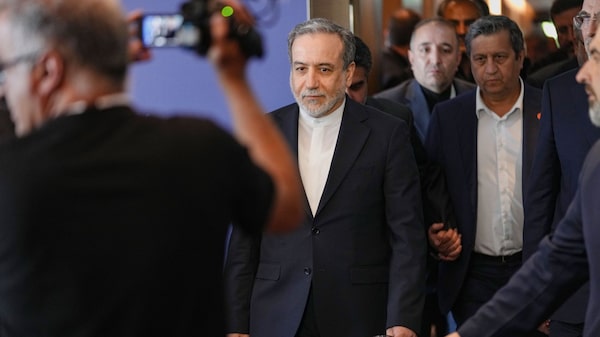 Irán dice que conversaciones con Omán sobre el estrecho de Ormuz están en su fase final Irán dice que conversaciones con Omán sobre el estrecho de Ormuz están en su fase final