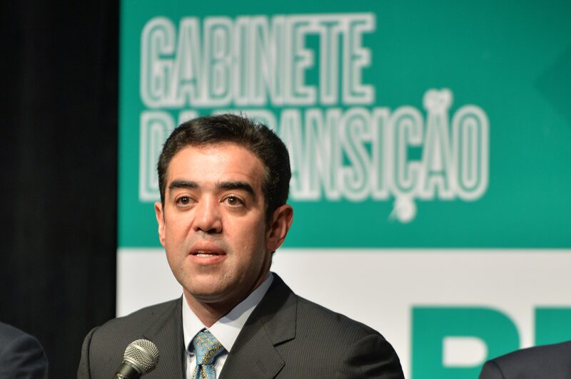 Alto risco, por vulnerabilidade a fraudes, desperdício, abuso de autoridade, má gestão ou necessidade de mudanças profundas Alto risco, por vulnerabilidade a fraudes, desperdício, abuso de autoridade, má gestão ou necessidade de mudanças profundas