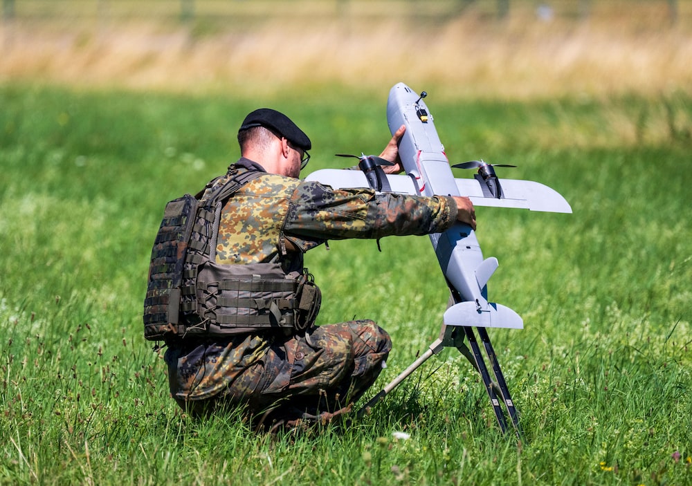 Las autoridades danesas desplegaron capacidades especiales tras detectar drones en instalaciones de defensa. Las autoridades danesas desplegaron capacidades especiales tras detectar drones en instalaciones de defensa.