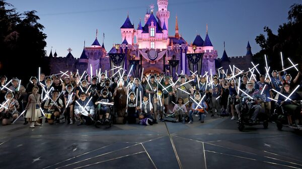 Aumentan los precios de entrada a Disneyland y los pases anuales para Disney World Aumentan los precios de entrada a Disneyland y los pases anuales para Disney World