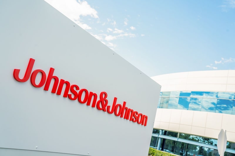 Oficinas de Johnson & Johnson en Irvine, California. Oficinas de Johnson & Johnson en Irvine, California.