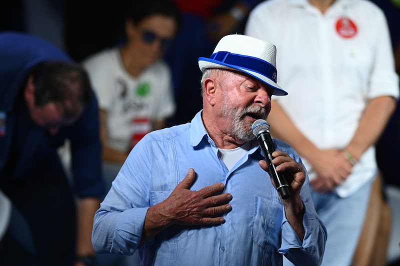 A popularidade de Lula tem aumentado desde sua resposta dura às tarifas dos EU A popularidade de Lula tem aumentado desde sua resposta dura às tarifas dos EU