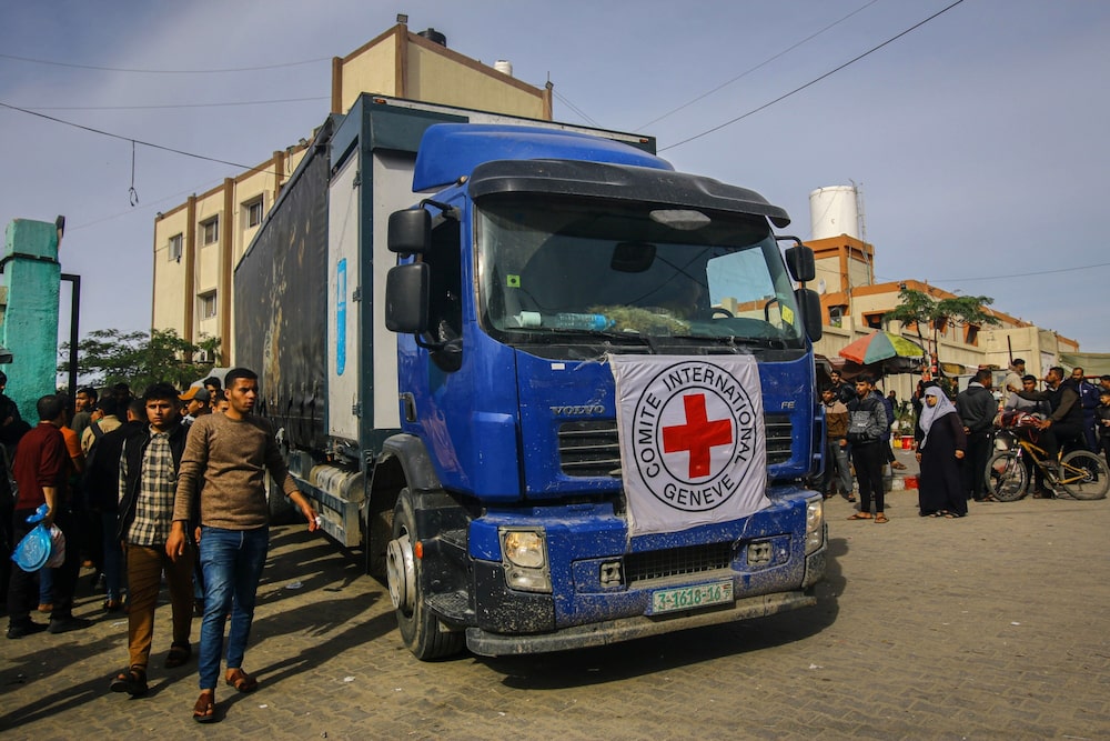 A truck carrying medical aid arrives at the Nasser Hospital in Khan Younis, southern Gaza A truck carrying medical aid arrives at the Nasser Hospital in Khan Younis, southern Gaza