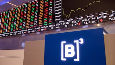 Ibovespa sobe em linha com exterior após queda da véspera; dólar recua a R$ 5,07 Ibovespa sobe em linha com exterior após queda da véspera; dólar recua a R$ 5,07
