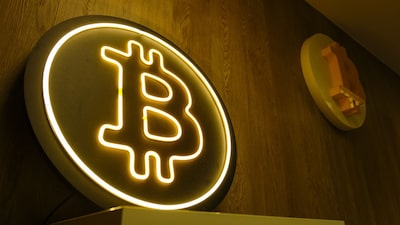 Bitcoin atinge o menor patamar em um mês com ‘selloff’ de criptomoedas Bitcoin atinge o menor patamar em um mês com ‘selloff’ de criptomoedas