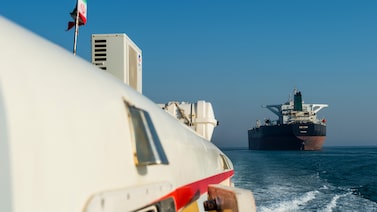 Los precios del petróleo caen 5%: las razones detrás del desplome del Brent y WTI Los precios del petróleo caen 5%: las razones detrás del desplome del Brent y WTI