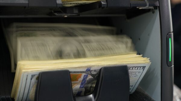 Demanda de dólares reprimida: deuda con importadores es la más alta de la historia argentina Demanda de dólares reprimida: deuda con importadores es la más alta de la historia argentina