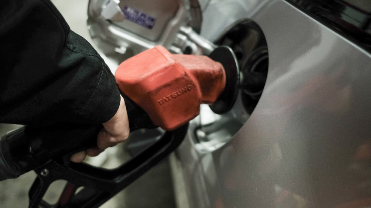 Nafta y gasoil: cuánto podrían subir los precios en octubre con cambios impositivos y el alza del petróleo