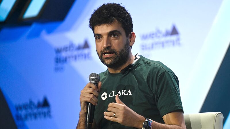 Fintech Clara vê volta do venture capital e negocia novo aporte para crescer Fintech Clara vê volta do venture capital e negocia novo aporte para crescer