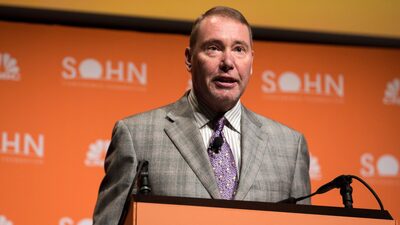 Jeffrey Gundlach, de DoubleLine, advierte que una crisis de deuda de EE.UU. “se avecina” Jeffrey Gundlach, de DoubleLine, advierte que una crisis de deuda de EE.UU. “se avecina”