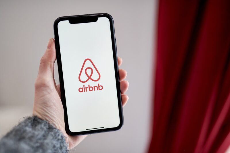 Las acciones de Airbnb subieron más de un 9% en las operaciones extendidas. Las acciones de Airbnb subieron más de un 9% en las operaciones extendidas.