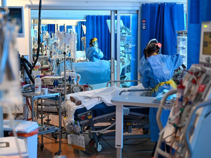 Cientistas ainda não chegaram a um consenso quanto a incidência da Covid longa Cientistas ainda não chegaram a um consenso quanto a incidência da Covid longa