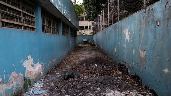 Maestros venezolanos arrancan nuevo año escolar sin cambios salariales Maestros venezolanos arrancan nuevo año escolar sin cambios salariales