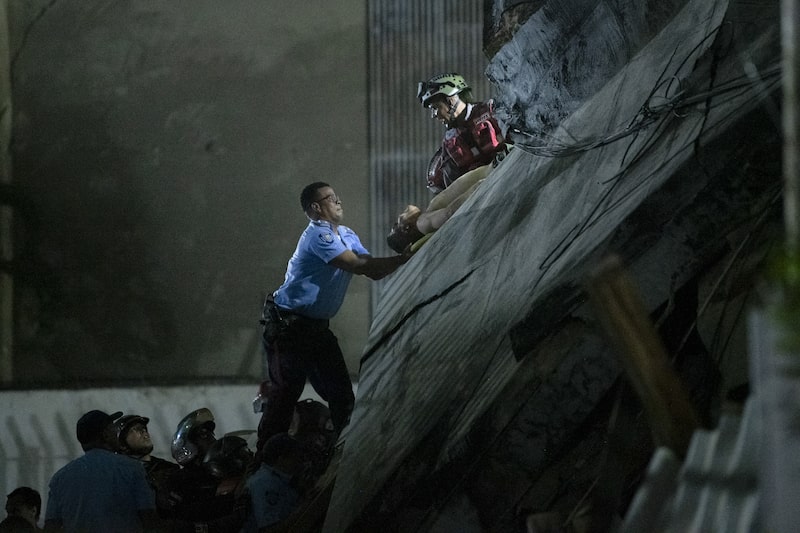 Doble terremoto en Venezuela ya deja 589 muertos y 2.980 heridos, según Delcy Rodríguez Doble terremoto en Venezuela ya deja 589 muertos y 2.980 heridos, según Delcy Rodríguez