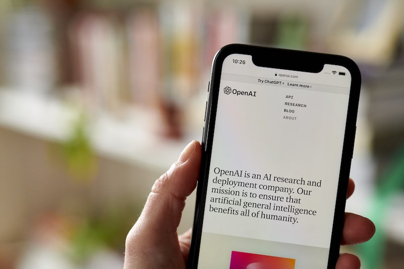 Microsoft Mulls $10 Billion Investment In ChatGPT Creator Open AI Microsoft Mulls $10 Billion Investment In ChatGPT Creator Open AI
